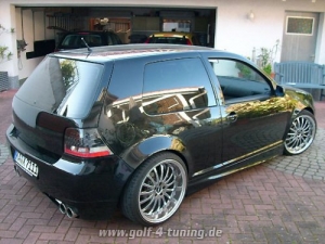 Gast schwarzer Golf 4 fett getuned 3