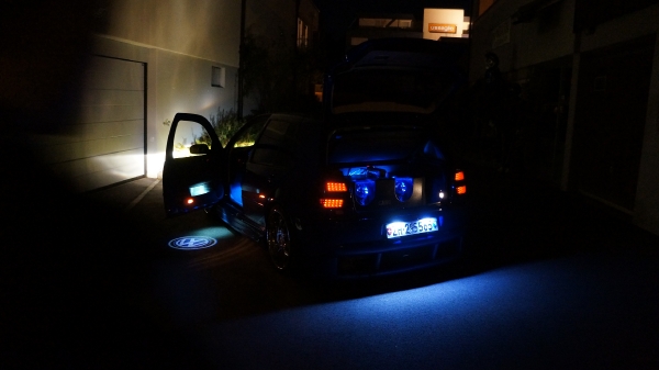 Golf 4 Subwoofer UBB Logo LED Licht